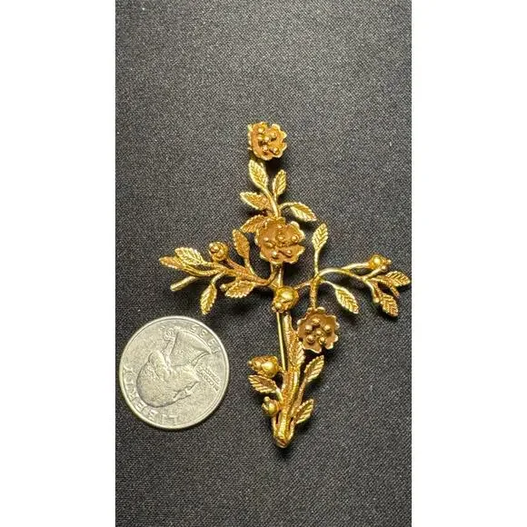 MMA BMCO USA Floral Leaf Brooch/Pendant Gold Tone - Picture 3 of 6